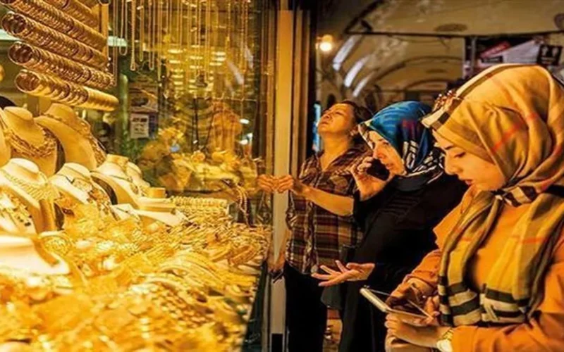 تغيرات أسعار الذهب في مصر اليوم السبت مع استقرار عيار 21 عند 7010 جنيهات